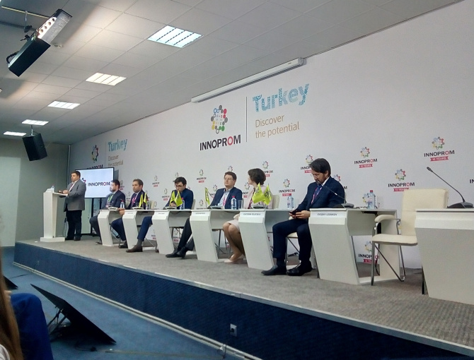 ������� �������������� // �������� 2019: ������������� ��������� � ��������������